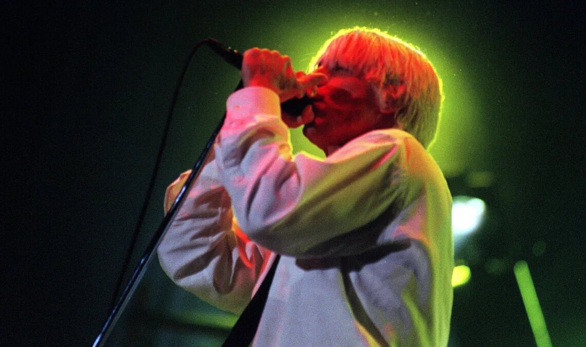 27 Years Ago, This Band’s Much Improved Comeback Divided Critics Over Lack of Trademark Funk