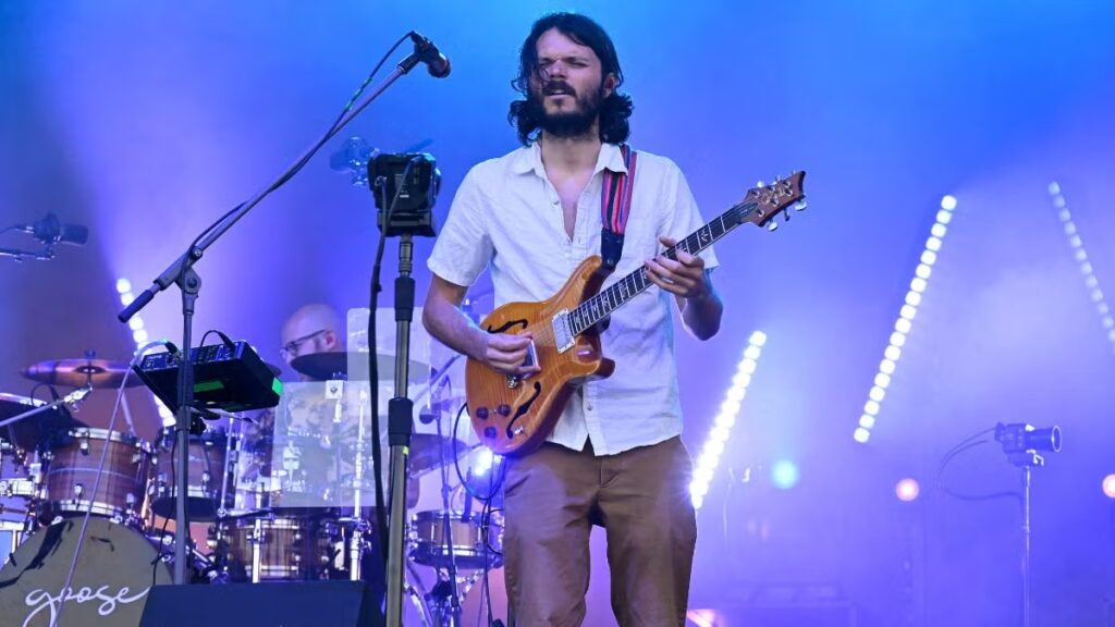 Goose Concertgoer Falls to His Death at Madison Square Garden