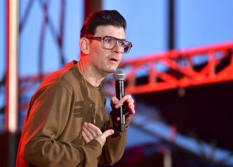 Comedian Moshe Kasher Reveals Cancer Diagnosis, Urges HPV Vaccination: ‘My Life Has Been Terror’