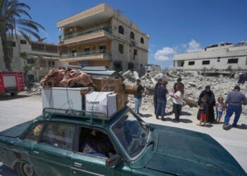 After news of Iran peace deal, Lebanese return home to assess wreckage