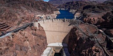 The Hoover Dam let energy flow. Congress should take the hint.