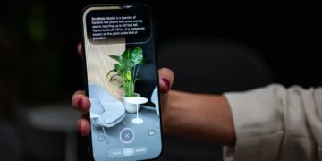Apple’s Camera Chief Thinks AI Can Give You Superpowers