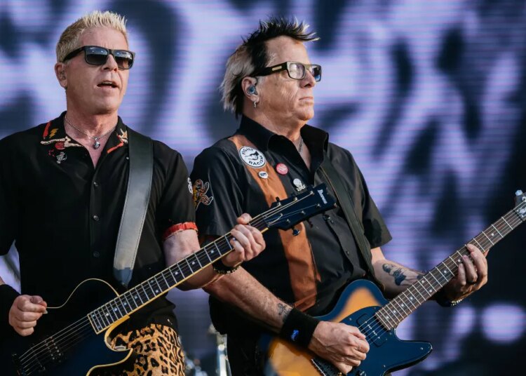 Did The Offspring Actually Start the Biggest Mosh Pit to the Least Likely Mosh Pit Song Ever?
