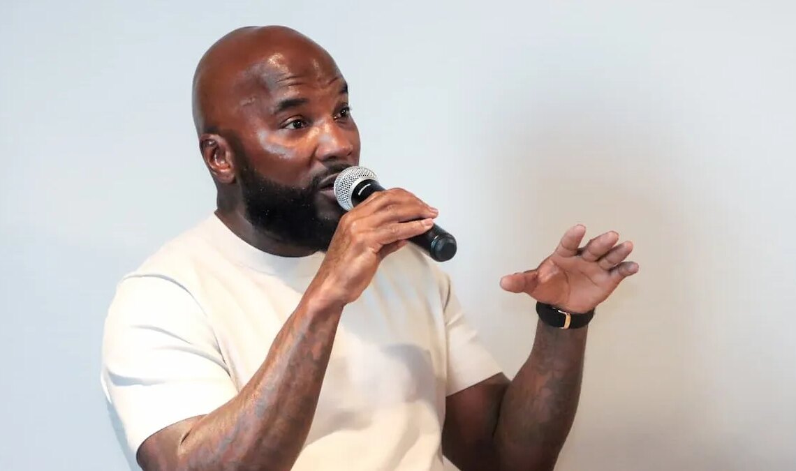 This Atlanta Hip-Hop Legend Is Giving His Best Dating Advice, and It Has Nothing to Do With Another Person