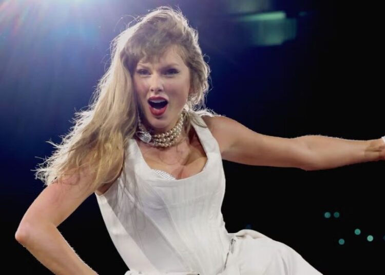 Taylor Swift Fans Drag TMZ for Threatening to Release Wedding Guest List