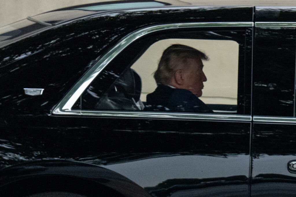 Trump sees 22 medical specialists, appearing to set new bar for presidents