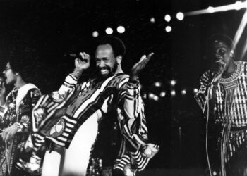 The night Earth, Wind & Fire got booed — and then ascended to greatness
