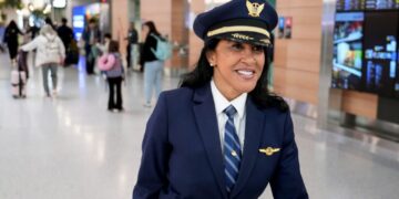 She’d never met a pilot who looked like her. At 50, she became one anyway.