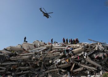 Venezuela earthquake death toll rises to 1,430; U.S. to send additional aid