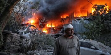 Russia hammers Ukrainian cities, killing at least 22