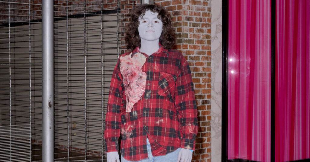 Horror Fans Bid a Bittersweet Farewell to an Empty Mall Full of Zombies