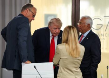 Trump said Italy’s prime minister ‘begged’ for a photo. She says that’s false.
