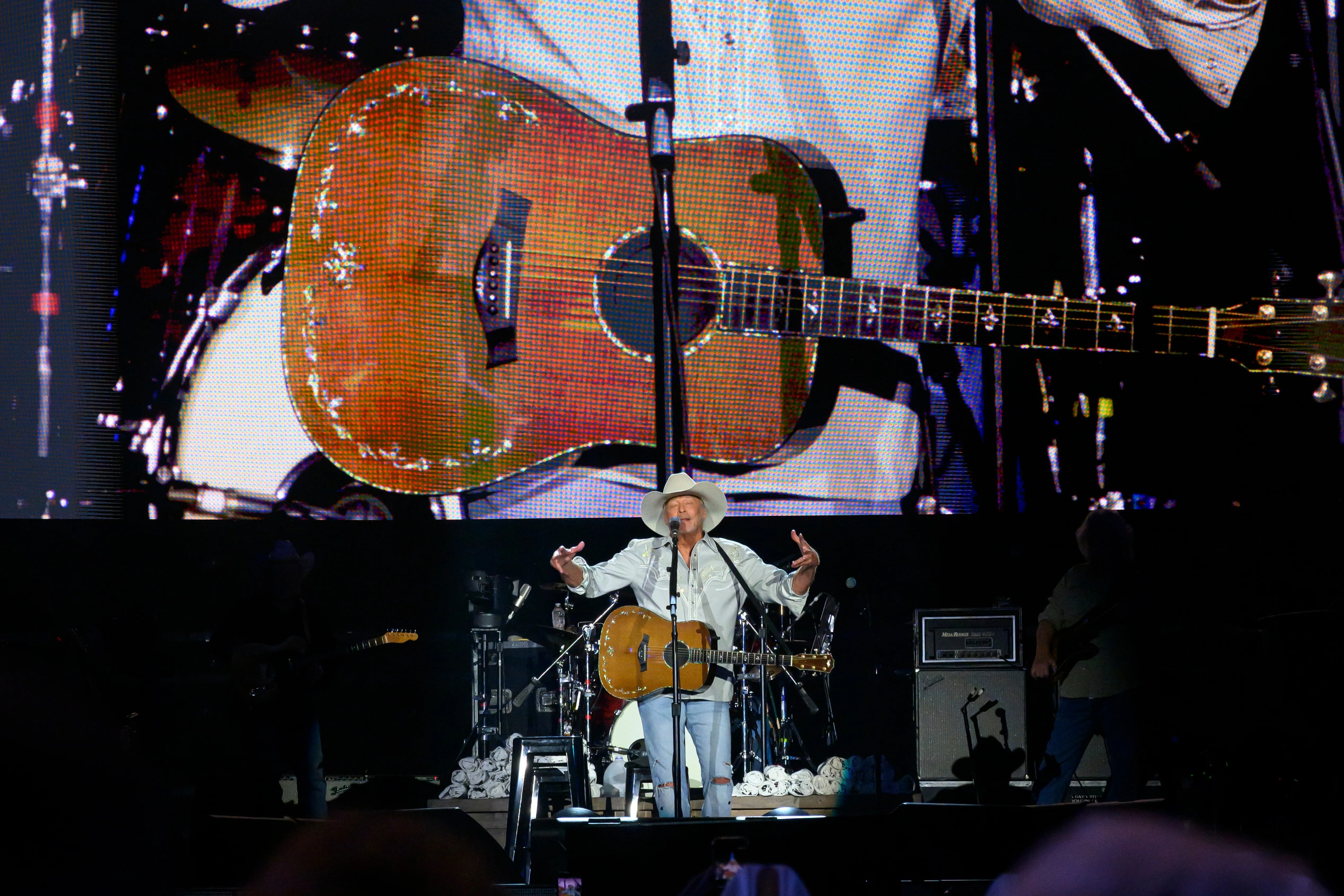 The event titled “Last Call: One More for the Road — The Finale” was a triumphant swan song for the performer.