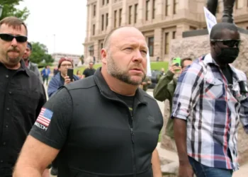 Alex Jones rips into Trump for backing aide he says ‘sold everybody out’: ‘Terrible news’