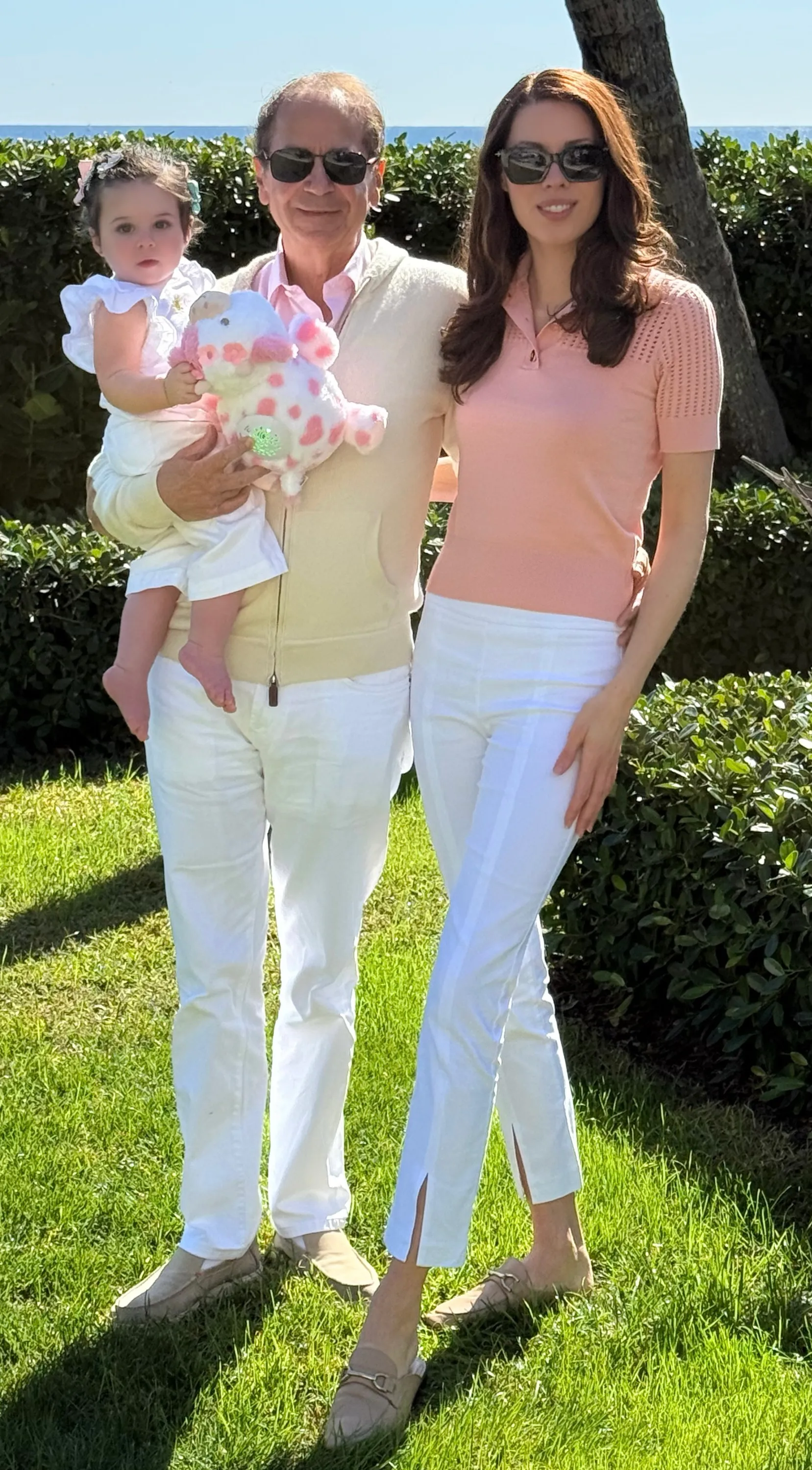 Alina De Almeida, John Paulson