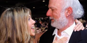 Jennifer Aniston Pays Tribute to Late ‘Friends’ Director James Burrows: ‘A Father Figure to Me’