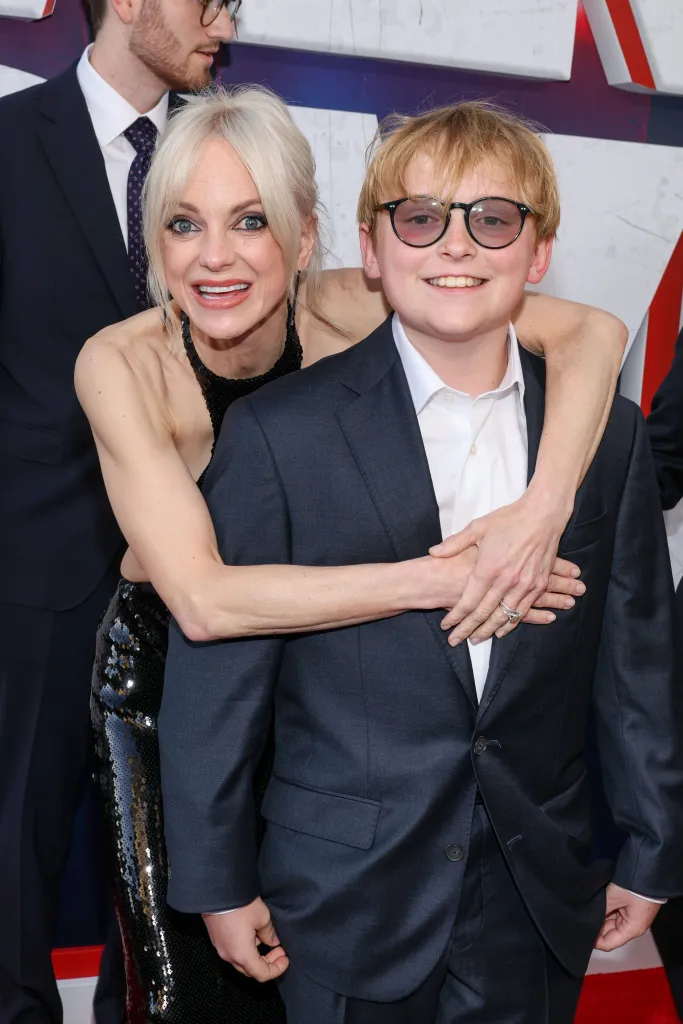 Anna Faris and son Jack Pratt at the 'Scary Movie' Global Premiere in Los Angeles.