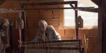 The 91-Year-Old Weaving Ancestral Tradition Into Art