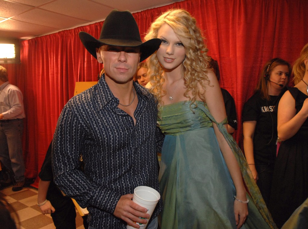 Kenny Chesney and Taylor Swift backstage at the 2007 CMT Music Awards.