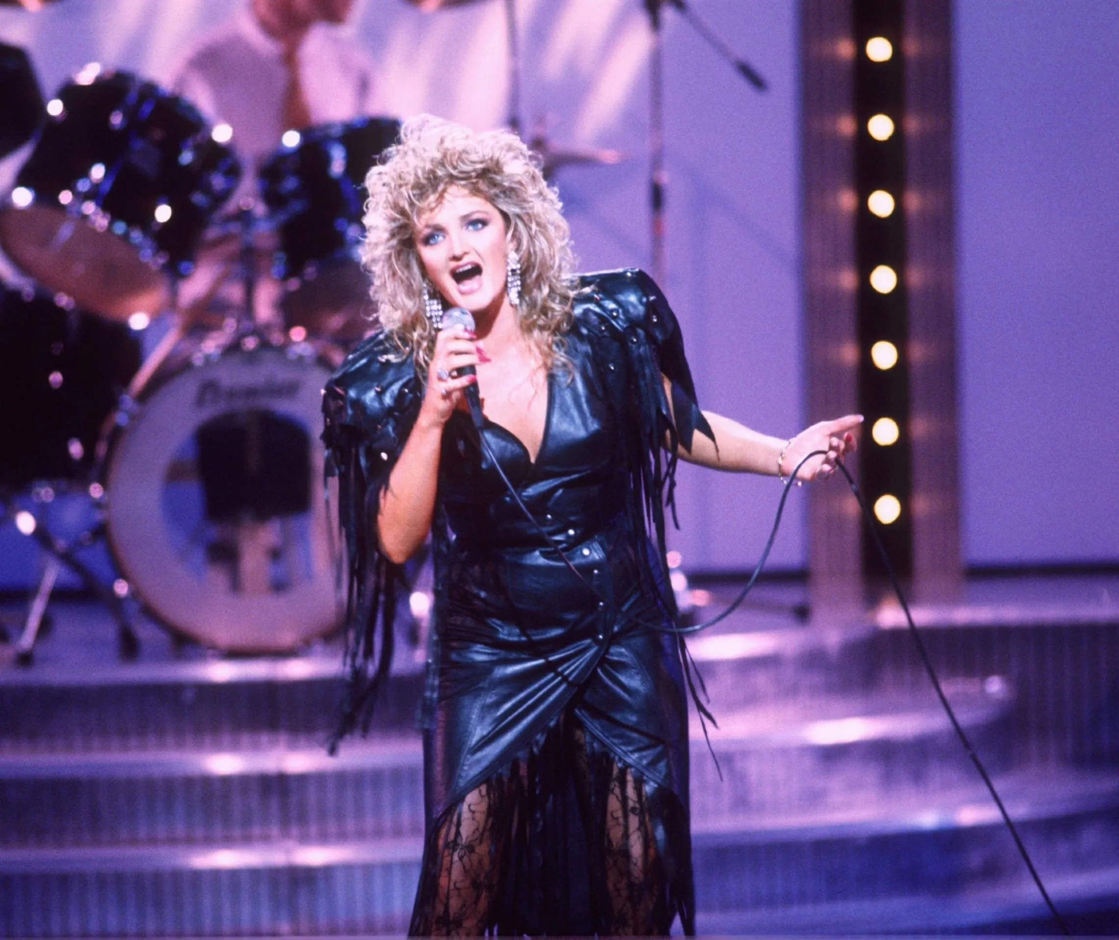 Bonnie Tyler.