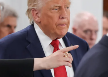 ‘Clear cognitive decline’: Mockery pours in after Trump polls followers on Dem insult