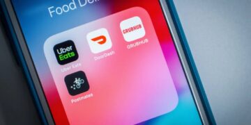 DoorDash down as thousands of users report Tuesday morning freeze