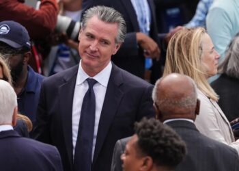 Billionaire tax backers offer to cut proposed  levy against California’s wealthiest — if Gavin Newsom gets on board