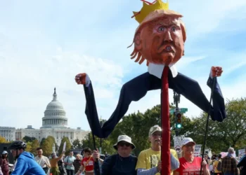 The bizarre plaudits fawning Republicans offered Trump on White House return: new book