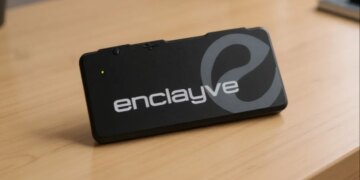 Enclayve Is a Drab Black Box for Your Private Group Chats
