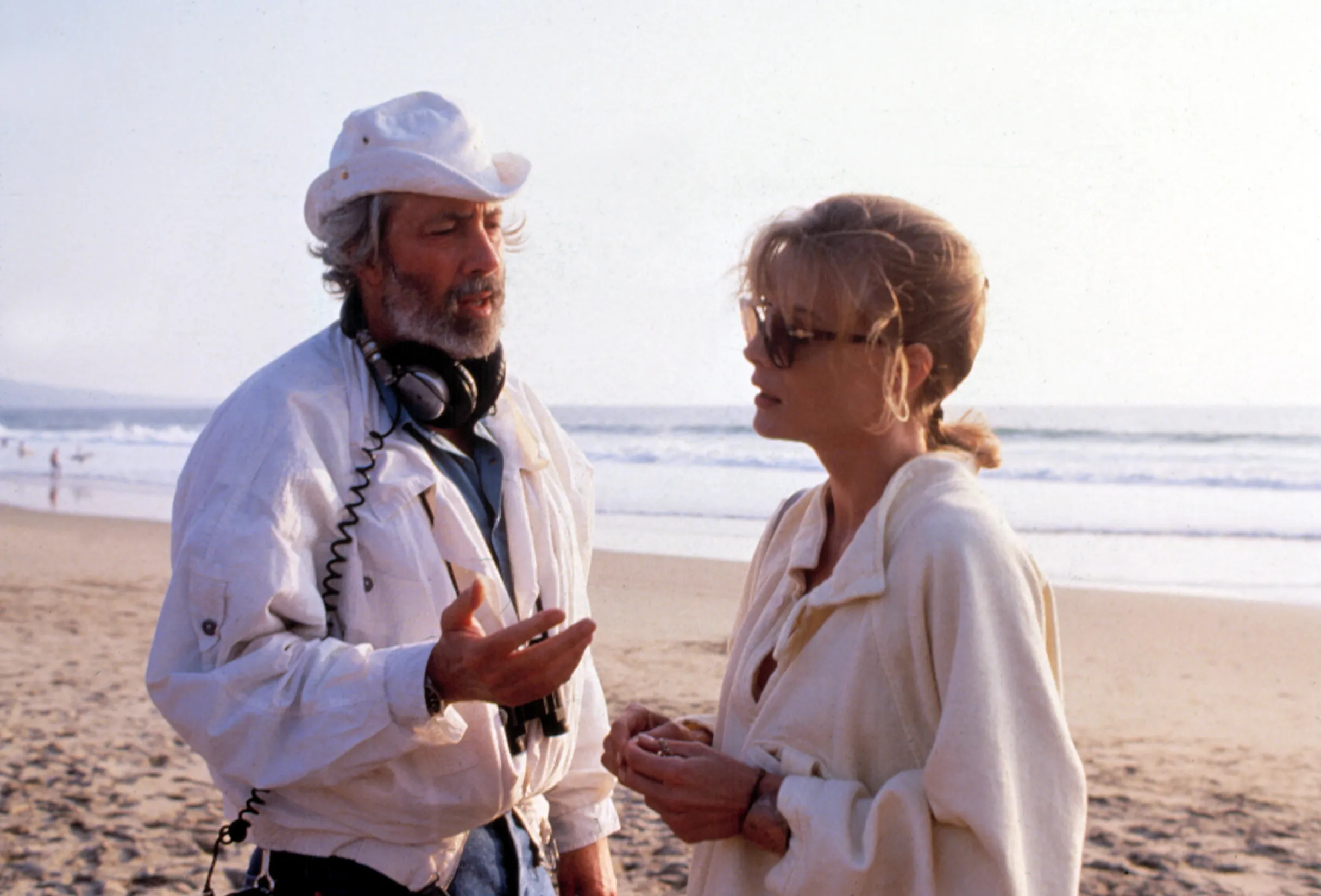 Director Robert Towne, Michelle Pfeiffer on the set of 