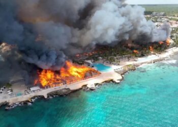 Raging inferno at Dominican resort leaves one dead, nearly 1,700 forced to evacuate