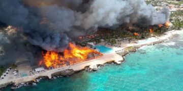 Raging inferno at Dominican resort leaves one dead, nearly 1,700 forced to evacuate