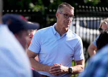 Trump-backed Rep. Randy Feenstra concedes Iowa governor primary