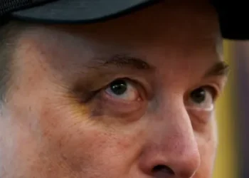 Experts sound alarm over Elon Musk’s ‘coup’ that’s ‘about to rob your 401k’
