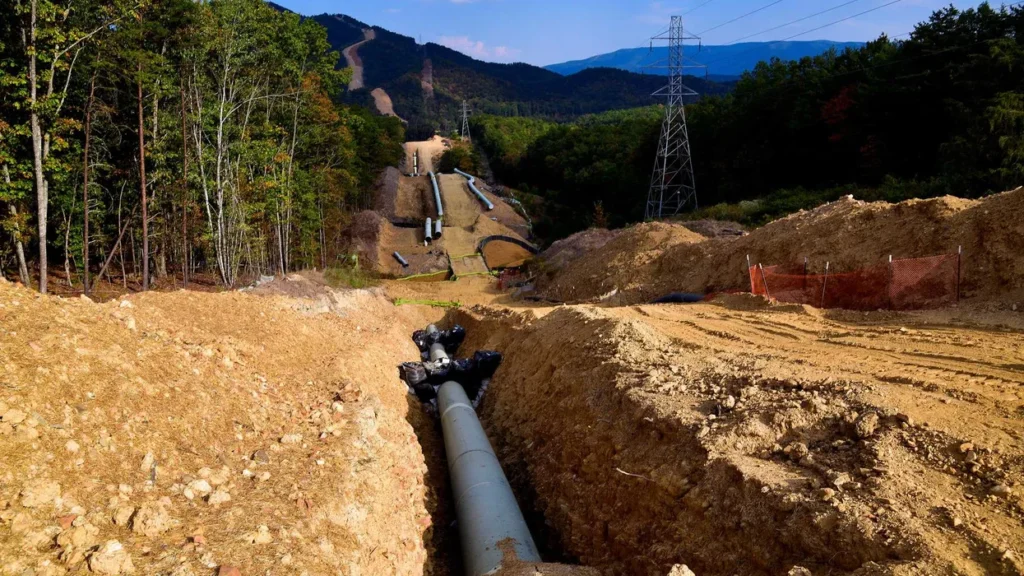 Alarms sound as America’s biggest oil hub dangerously close to a tipping point: report