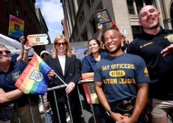 NYPD commish stands with armed gay cops on sidelines of NYC Pride March after slamming organizers for barring them