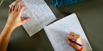 What we lose when we stop writing by hand