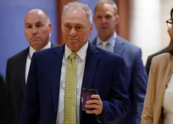House GOP defectors advance labor petition — hours after leaders begged them to stop