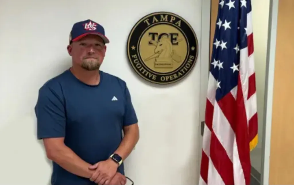 An officer with ICE’s Enforcement and Removal Operations office in Tampa, Simmonds administered CPR to the child until the child regained consciousness.
