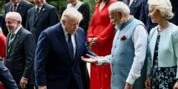 ‘Pure cinema’: Internet reacts as wobbly Trump leans on foreign leader at G7
