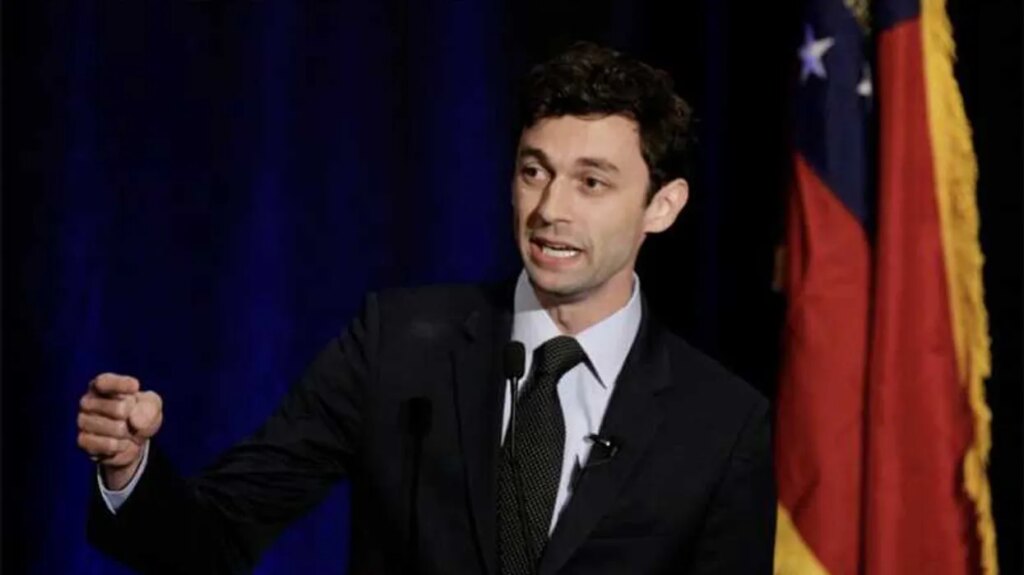 Conservative radio host stings GOP with surprise endorsement in Georgia Senate race