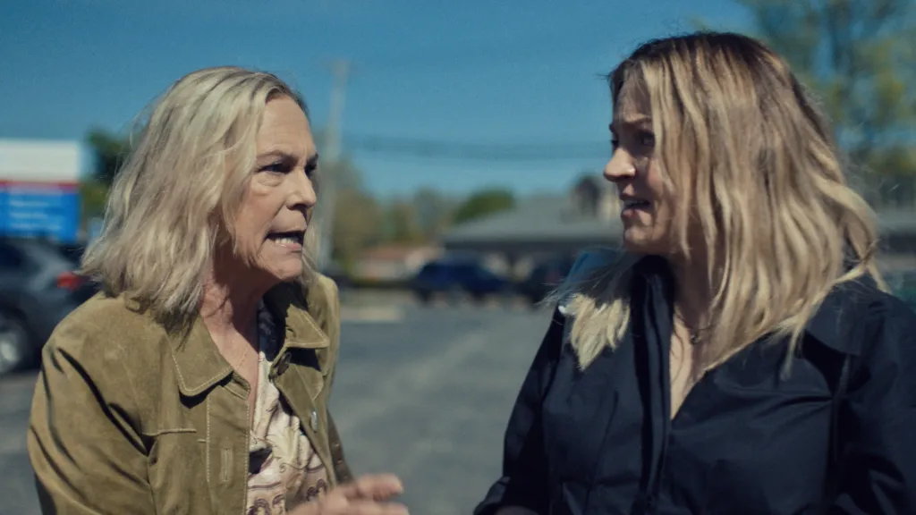 Jamie Lee Curtis as Donna and Abby Elliott as Natalie in 