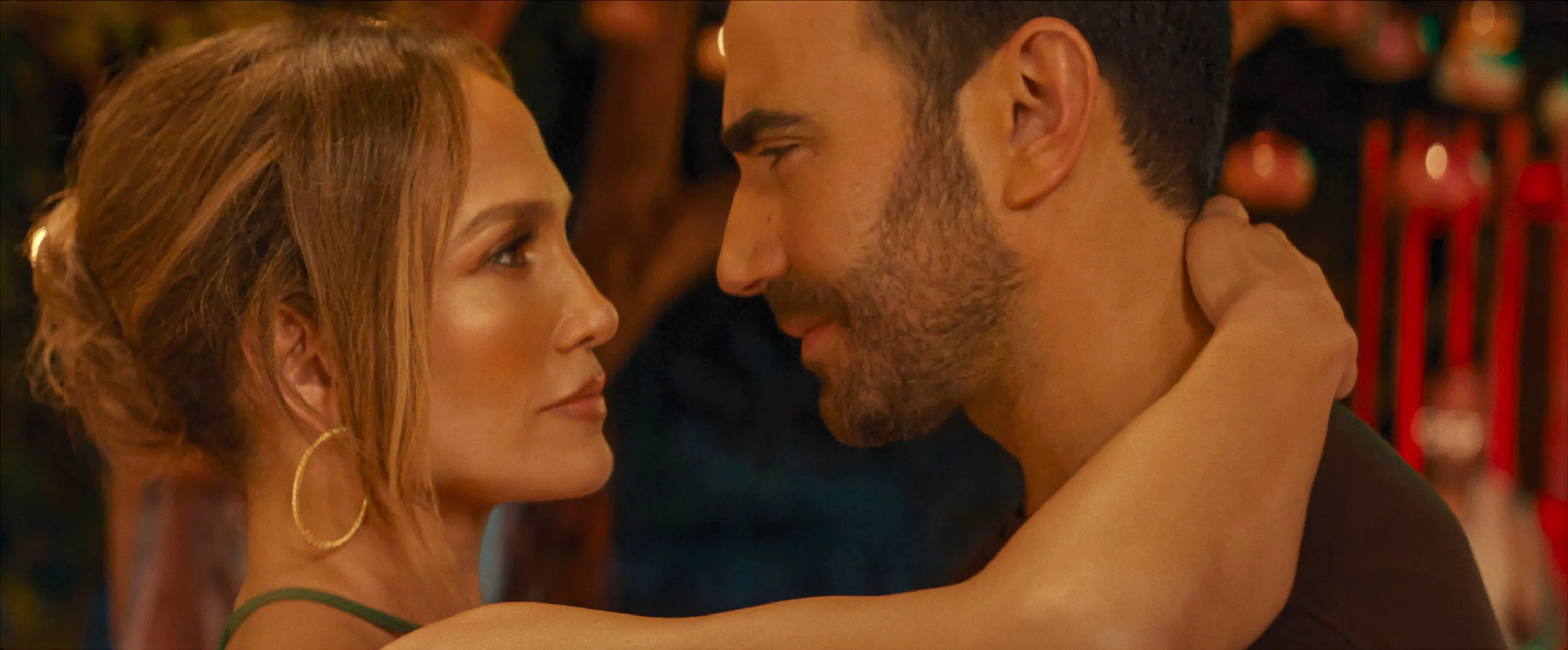 Jennifer Lopez and Brett Goldstein in 