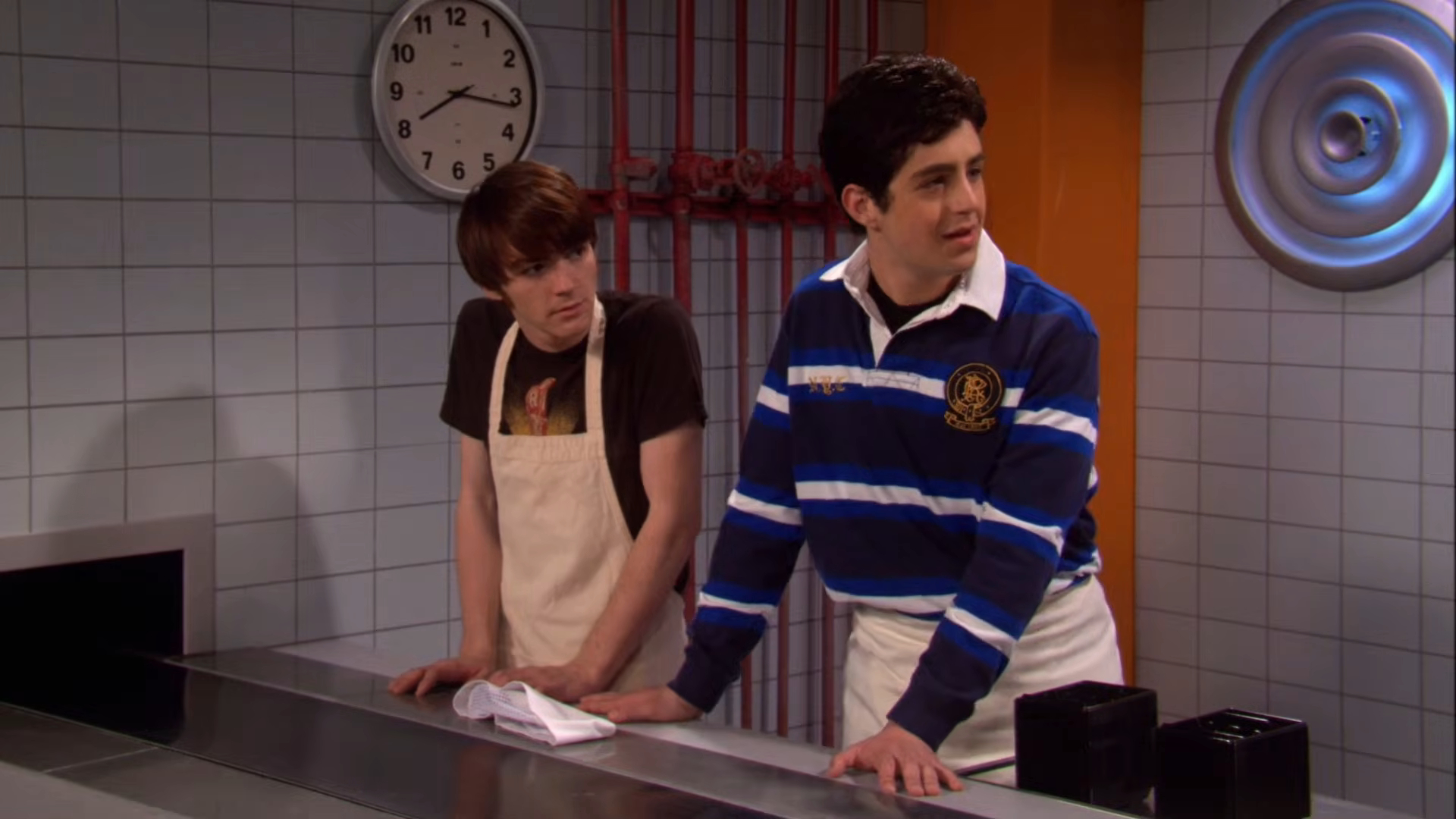 Josh Peck and Drake Bell in Drake & Josh.