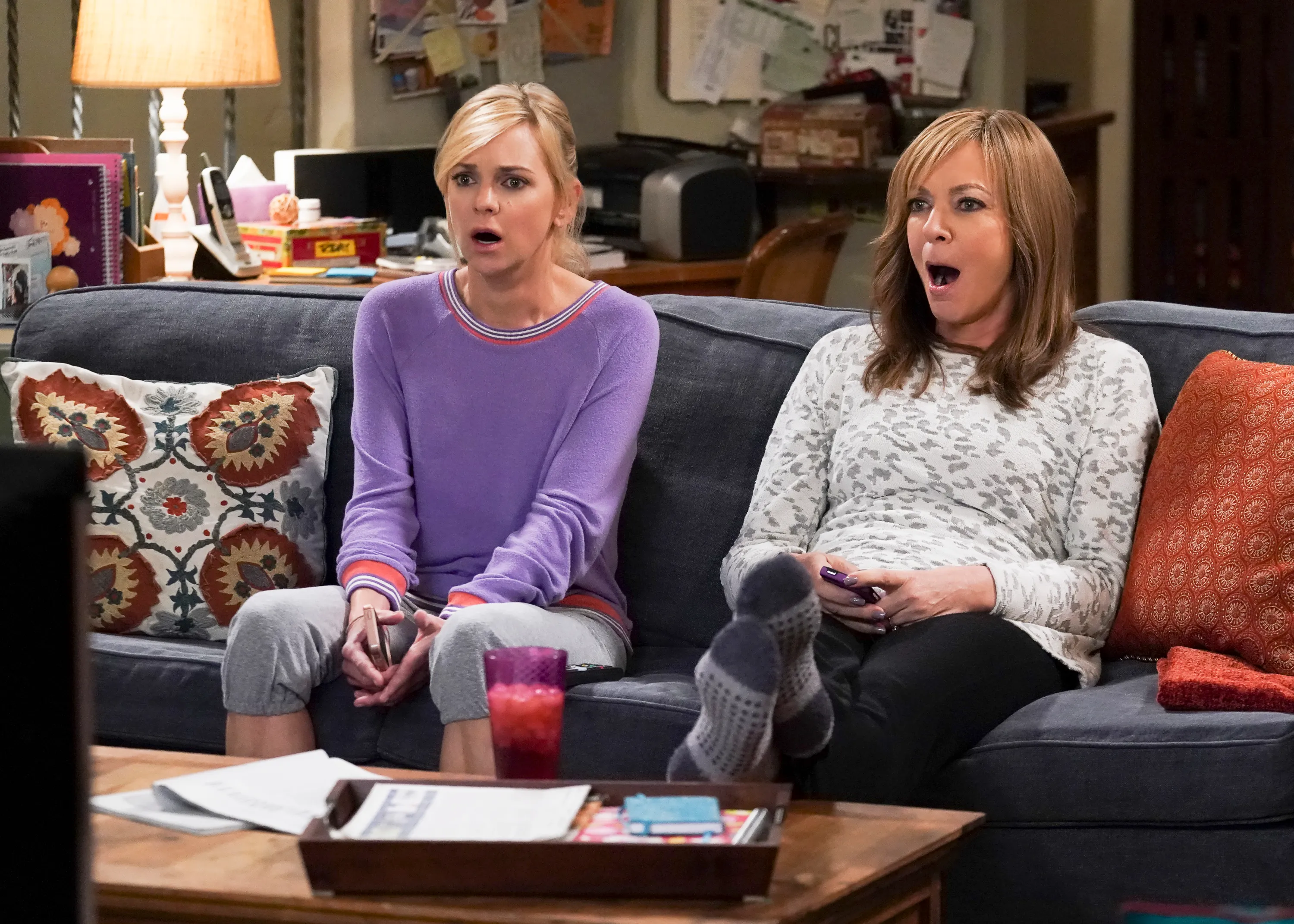 Anna Faris and Allison Janney on 