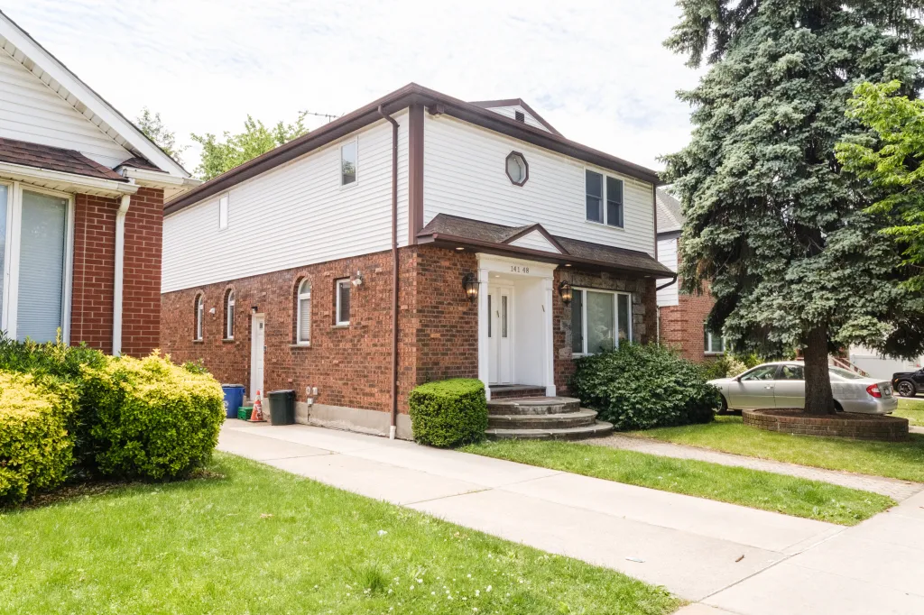 The home of Albert Itzkowitz in Kew Gardens Hills, Queens.
