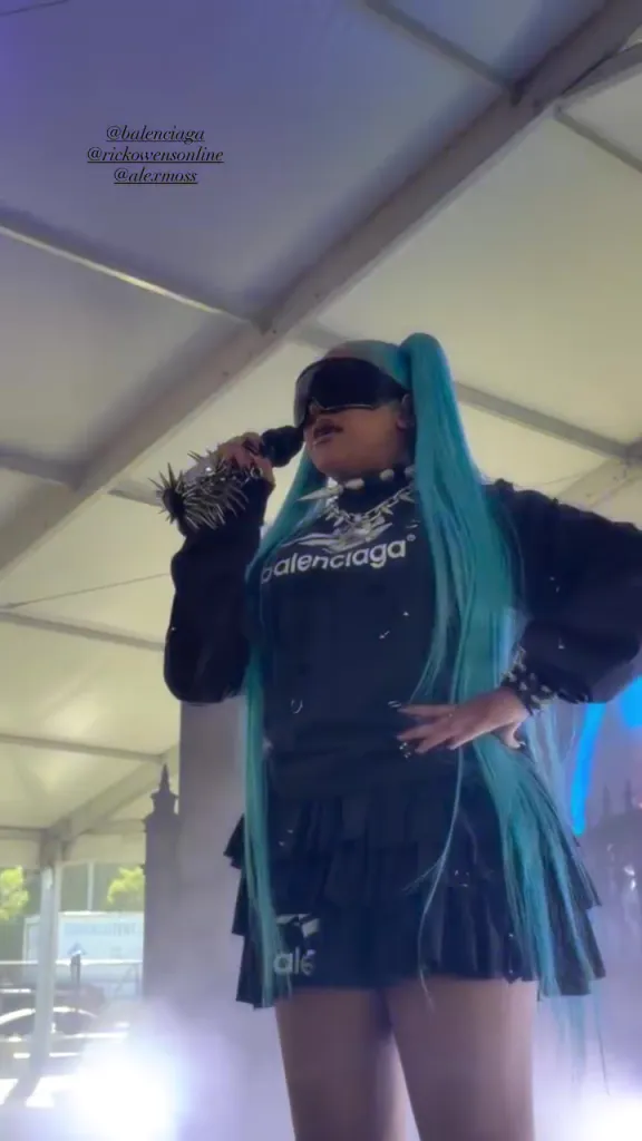 North West performing her first solo at a music festival.