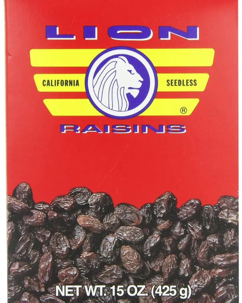 Lion California Seedless Raisins, 15 oz (425 g) box.