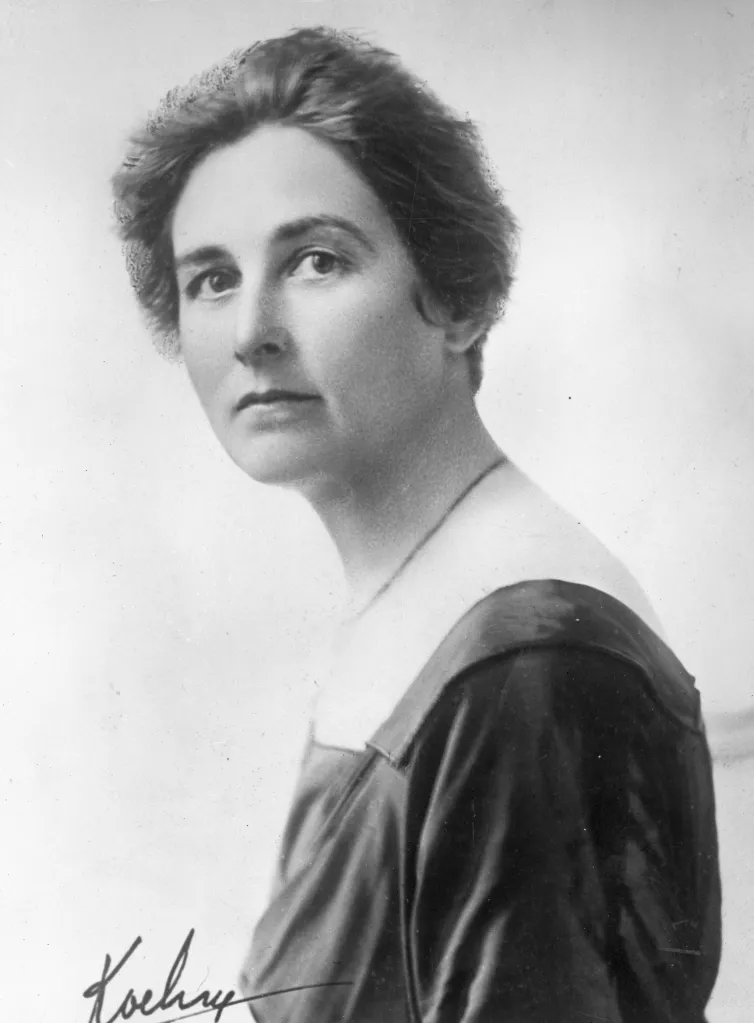 Portrait of Mamah Borthwick Cheney, a Caucasian woman looking at the viewer.