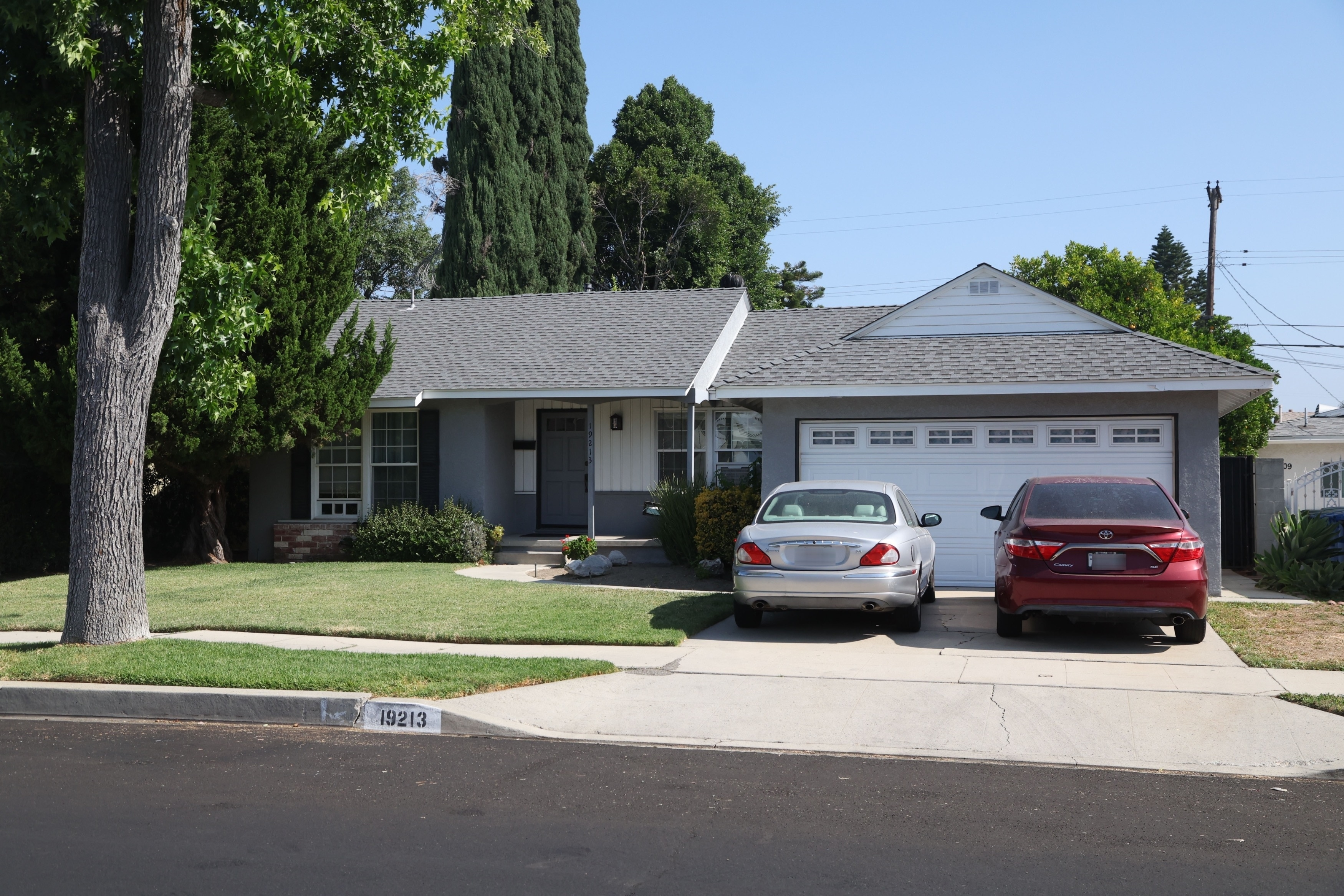 The house where actor James Handy was killed.